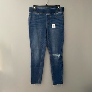 Brand new Old Navy skinny jeggings